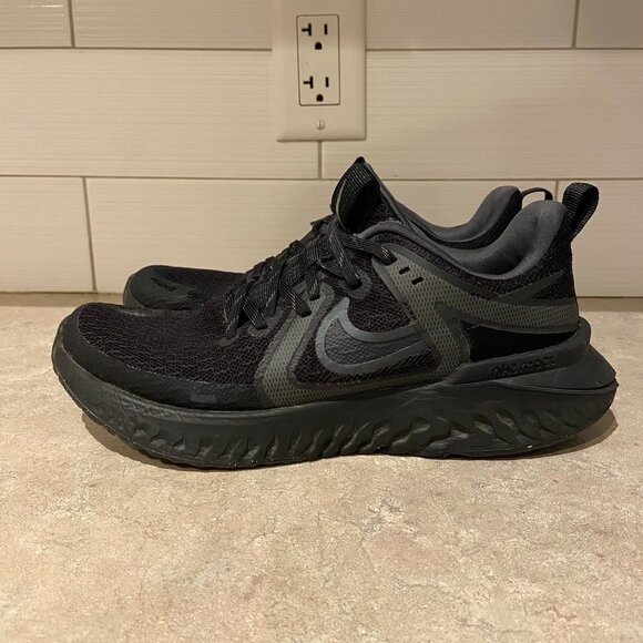 Nike Legend React 2 - Size 7 - Picture 4 of 8